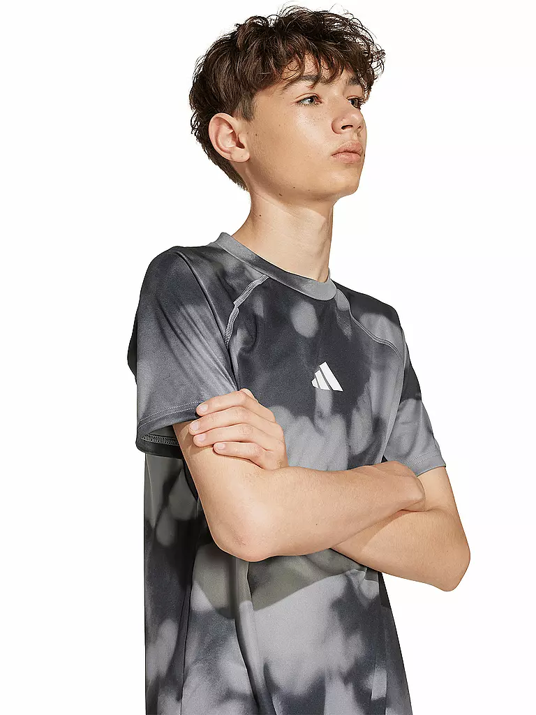 ADIDAS | Camiseta de fitness para niño con gráfico integral |