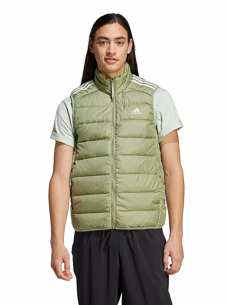 ADIDAS | Chaleco de plumas Essentials 3 bandas Light para hombre | Oliva
