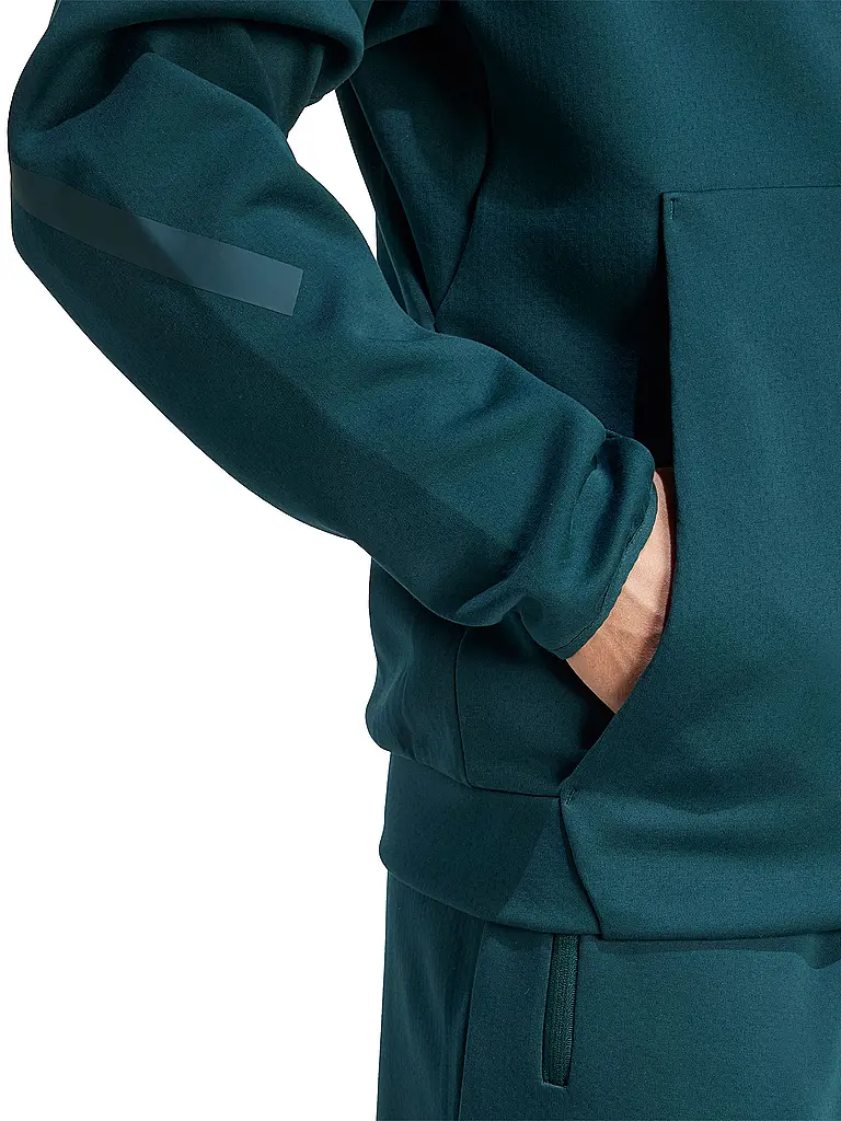 ADIDAS | Chaqueta con capucha ZNE para hombre |