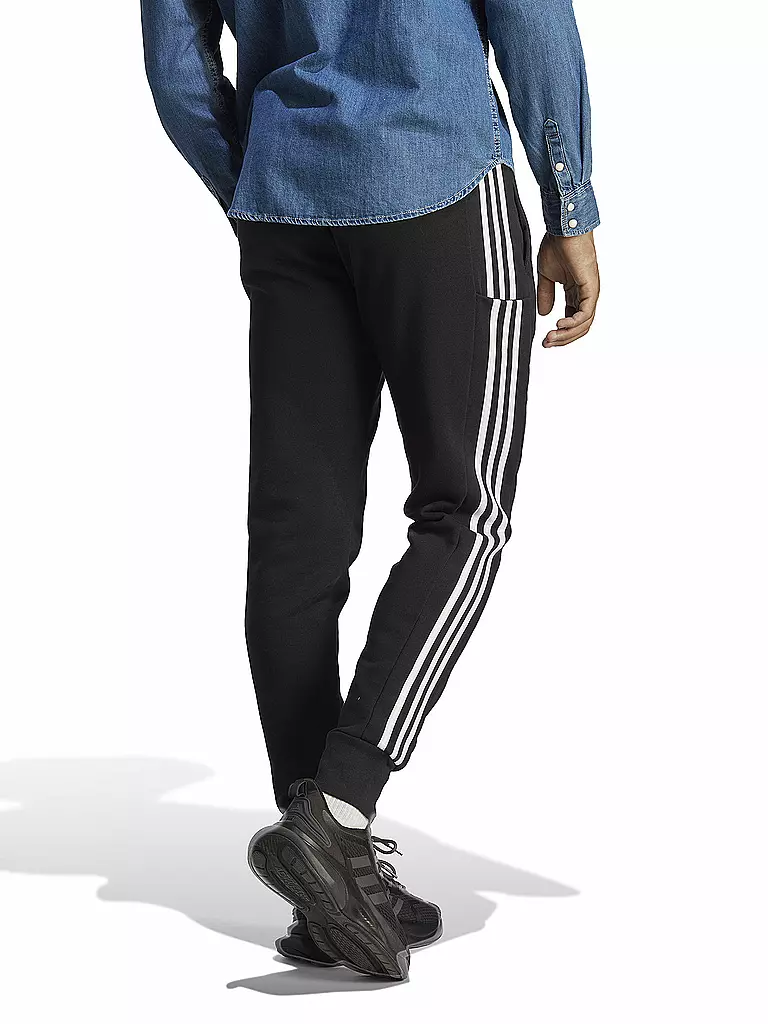 ADIDAS | Pantalón de chándal para hombre Essentials French Terry con puños cónicos y 3 rayas |