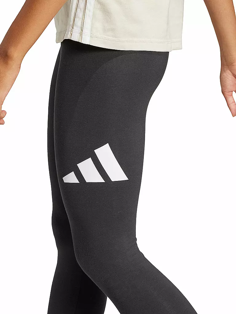 ADIDAS | Produktname: Legging de mujer BL SJ LEG
Marke: ADIDAS
Farbe: schwarz
Kategorien: Damen

Material: Baumwolle,Stretch
Stil: Young Fashion | Negro