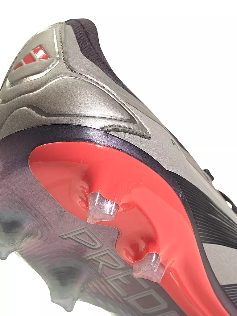 ADIDAS | Zapatillas de fútbol para hombre Predator Pro con tacos |