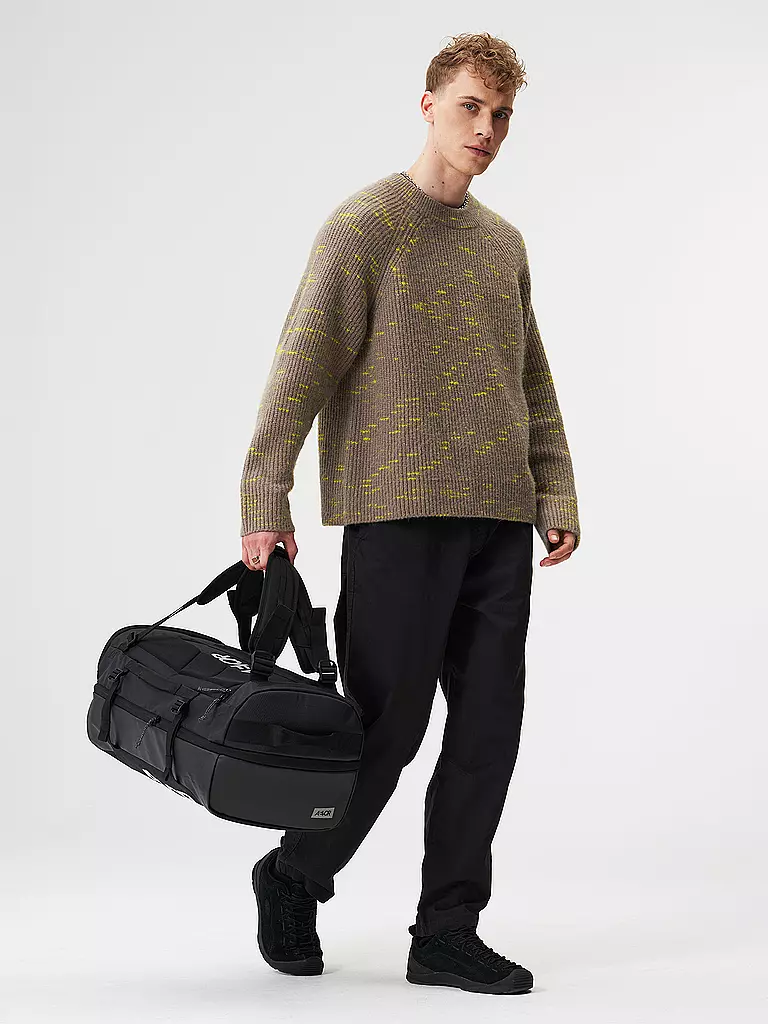 AEVOR | Bolsa de entrenamiento Duffel Pack 47l | Negro