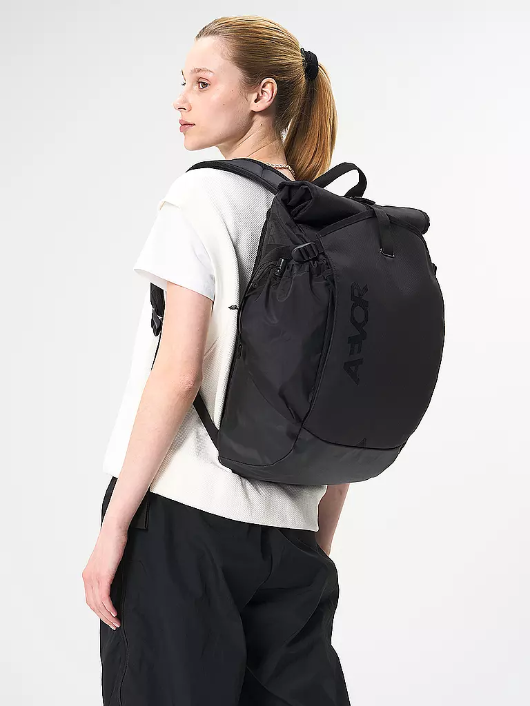 AEVOR | Mochila Roll Pack 20-28L | Negro