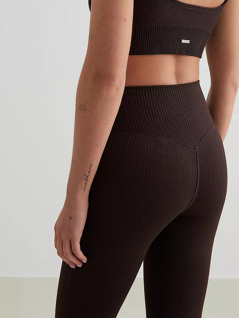 AIM'N | Sujetador deportivo de mujer Ribbed Seamless Medium Support |