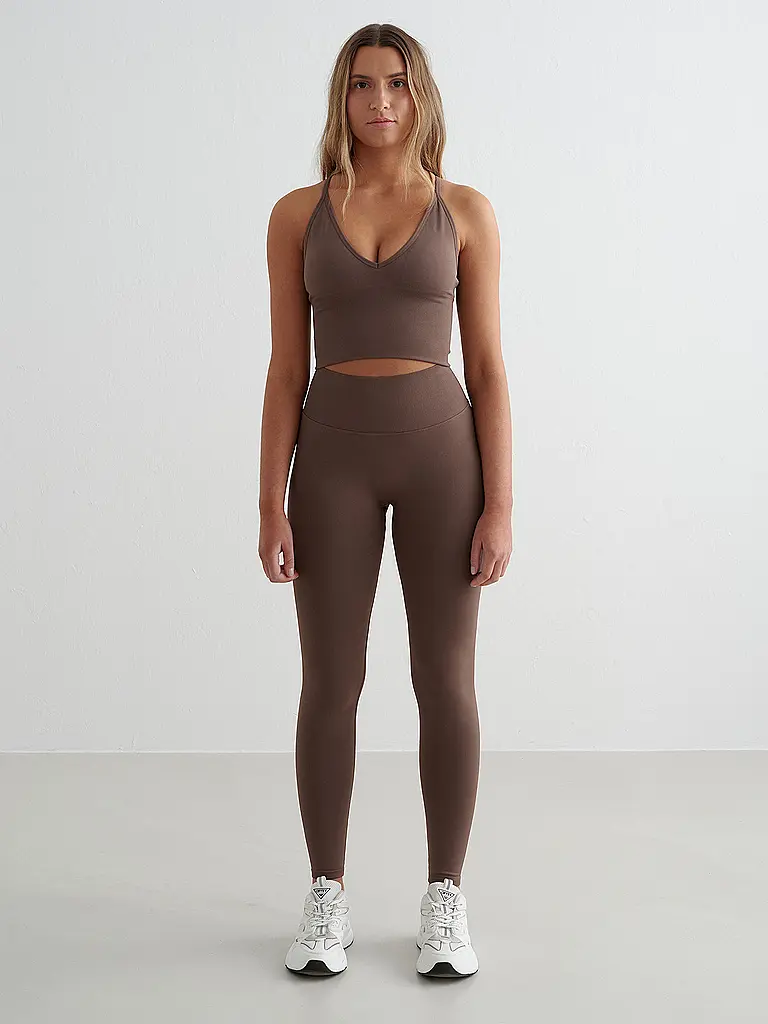 AIM'N | Sujetador deportivo para mujer Cross Back Shape Seamless | Marrón