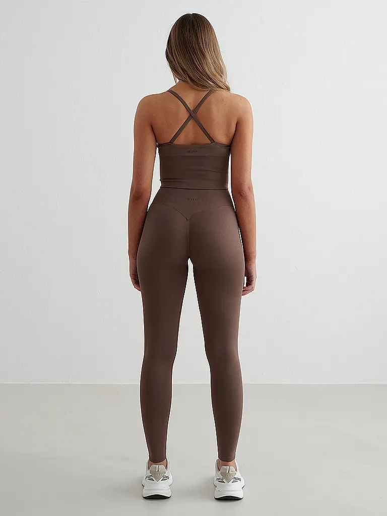 AIM'N | Sujetador deportivo para mujer Cross Back Shape Seamless |