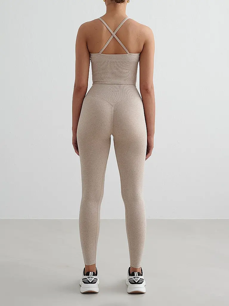 AIM'N | Sujetador deportivo para mujer Cross Back Shape Seamless |