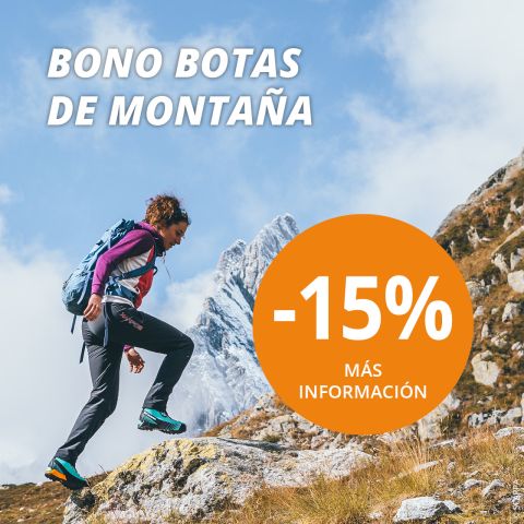 Una persona con una mochila camina por un sendero rocoso de montaña; el texto encima dice "Bono botas de montaña". Un círculo naranja indica "-15% más información". En el fondo se ven montañas nevadas y un cielo nublado.