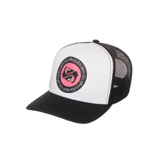 Gorra snapback en tonos pastel con rejilla trasera y un patrón de hojas abstracto en verde, naranja y morado sobre un fondo circular blanco.