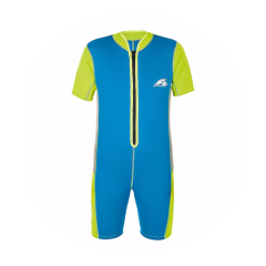 Traje de neopreno de manga corta y pernera corta en azul con laterales y mangas en verde neón, cremallera frontal y un pequeño logotipo en el pecho.