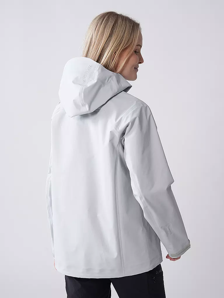 ARCTERYX | Chaqueta de senderismo para mujer Beta GTX Hoodie | Beige