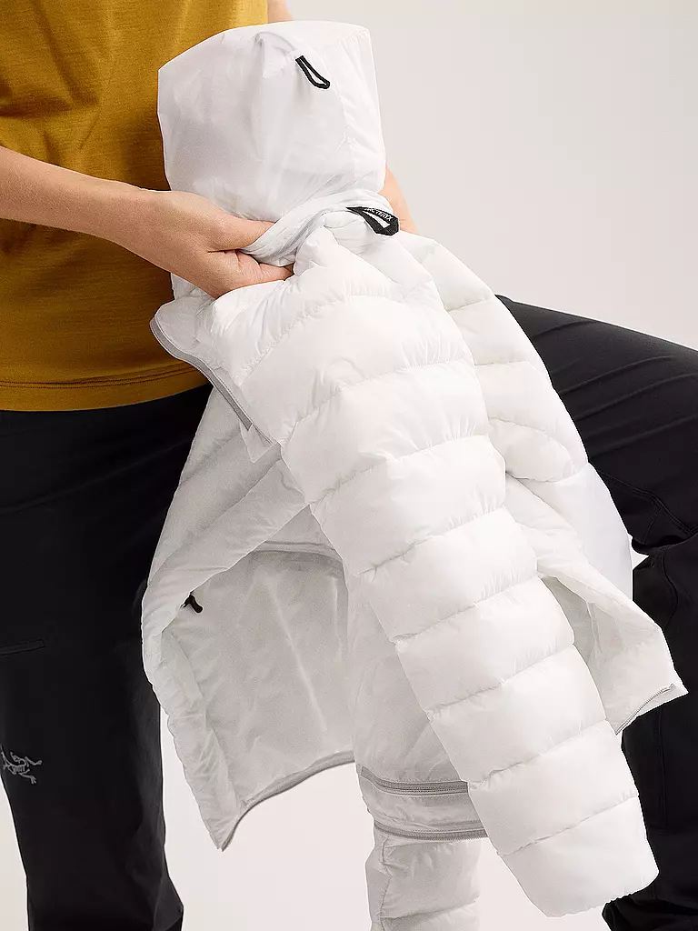 ARCTERYX | Damen Isojacke Cerium Down Hoodie | Blanco