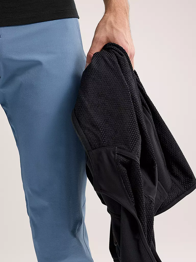 ARCTERYX | Herren Fleecejacke Delta Hoodie | Negro