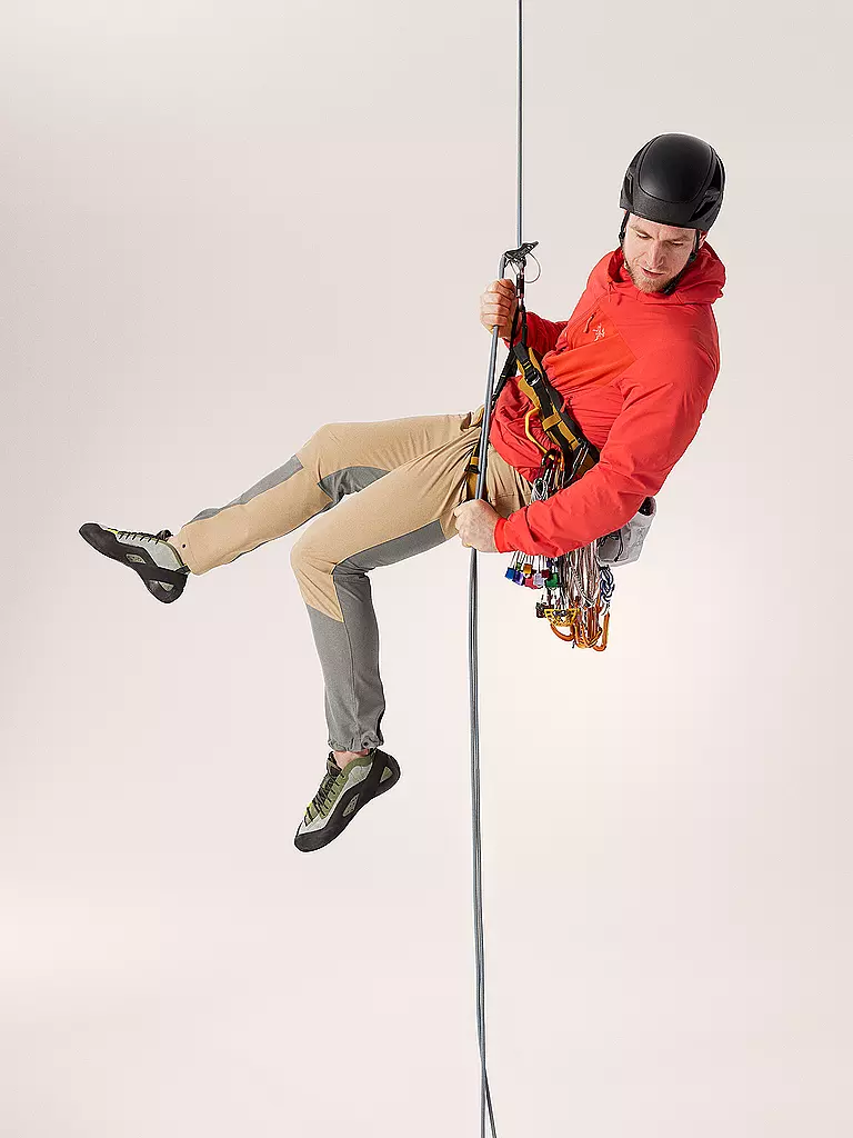 ARCTERYX | Isochaqueta con capucha Proton SL para hombre | Rojo