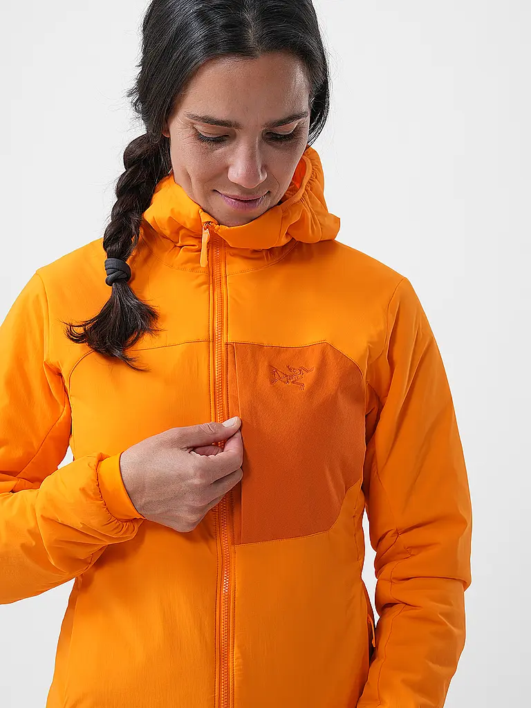 ARCTERYX | Isochaqueta Proton con capucha para mujer |