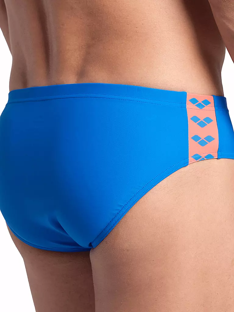 ARENA | Bañador slip para hombre |