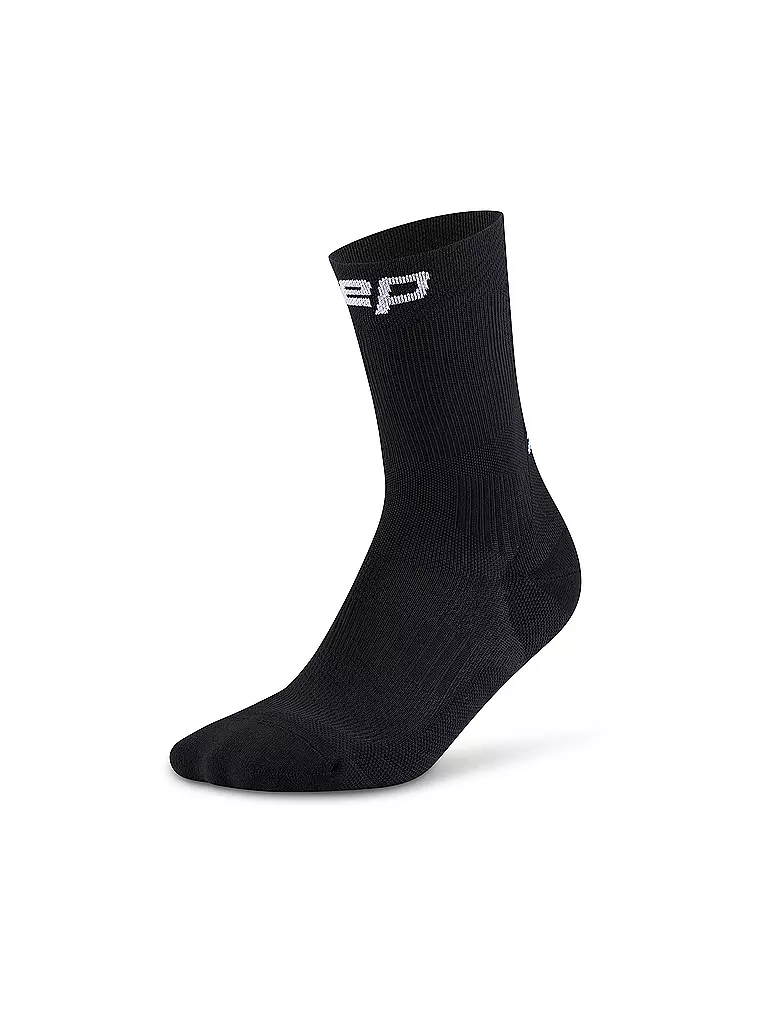 CEP | Calcetines de running para hombre de corte medio | Negro