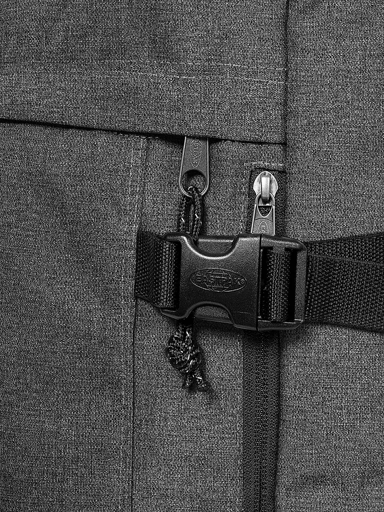 EASTPAK | Mochila Travelpack 42L | Gris