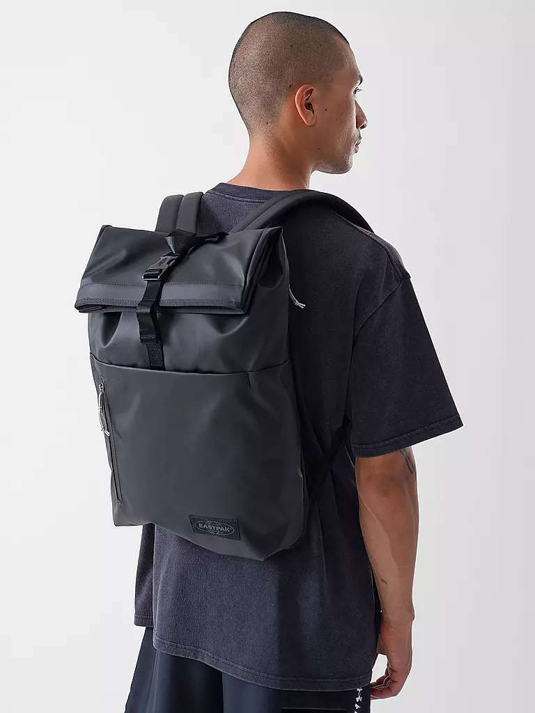 EASTPAK | Mochila Up Roll 23L | Negro