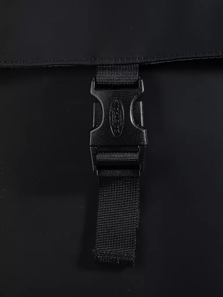 EASTPAK | Mochila Yarin Cnnct F Matte | Negro