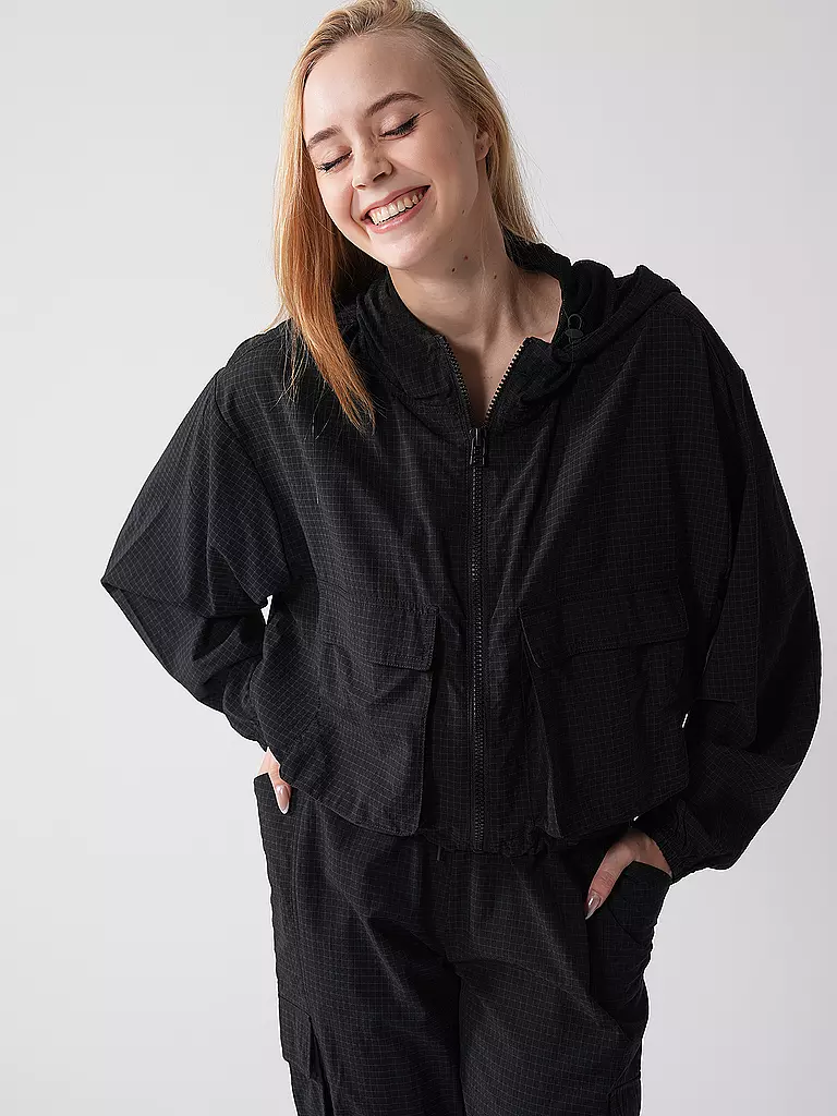 FABLETICS | Damen Fitnessjacke Cargo Ripstop  | Negro