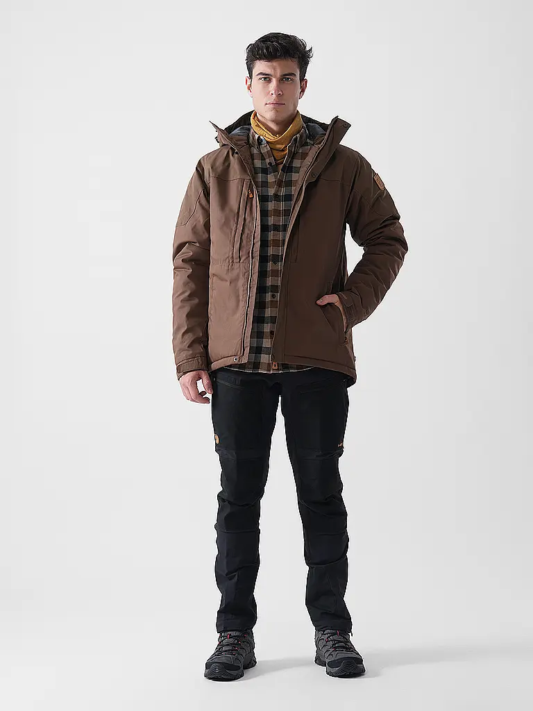 FJÄLLRÄVEN | Chaqueta de invierno acolchada Skogsö para hombre | Marrón