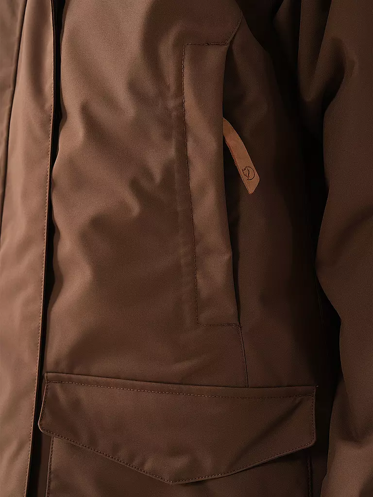 FJÄLLRÄVEN | Parka de invierno para mujer Nuuk Lite con capucha | Marrón