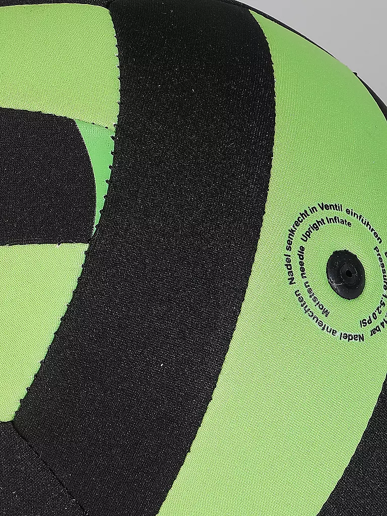 HAPPY PEOPLE | Voleibol que brilla en la oscuridad | 