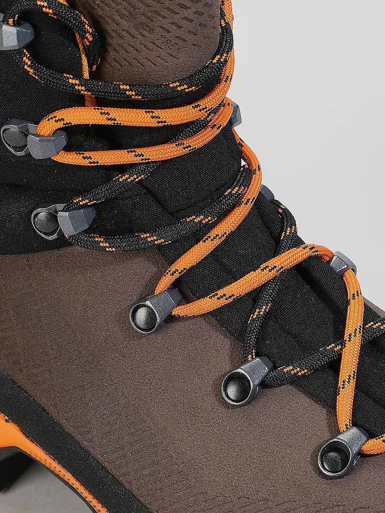LA SPORTIVA | Botas de montaña para hombre Aequilibrium Trek GTX |