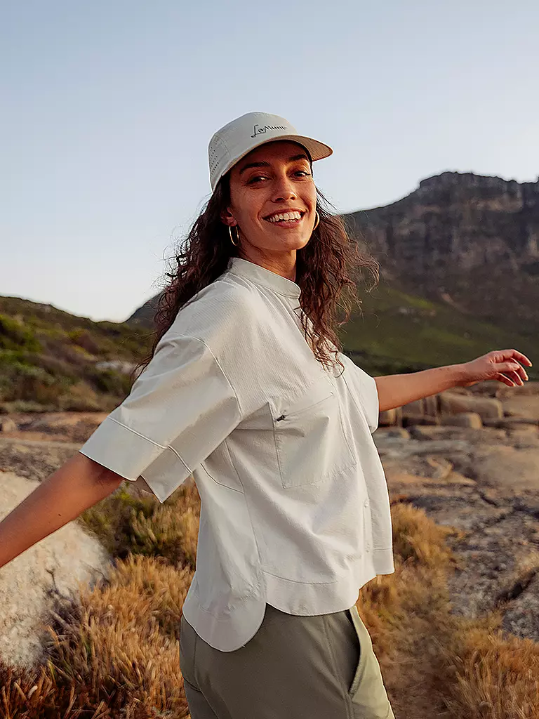 LAMUNT | Blusa de mujer Ulli MNT Travel |