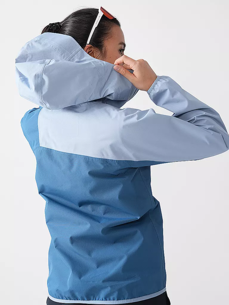 MERU | Chaqueta de senderismo para mujer Laredo 2.5L con capucha |