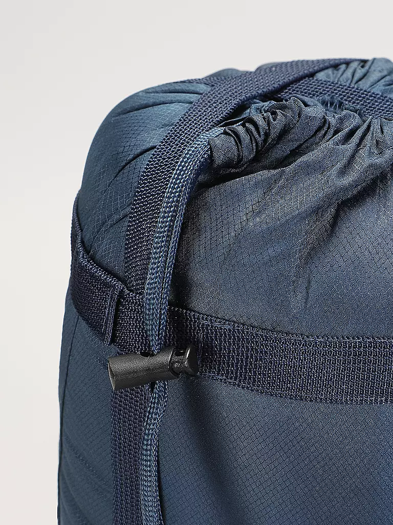 MERU | Saco de dormir de fibra sintética Isar 11 M 35x18cm 1000g |