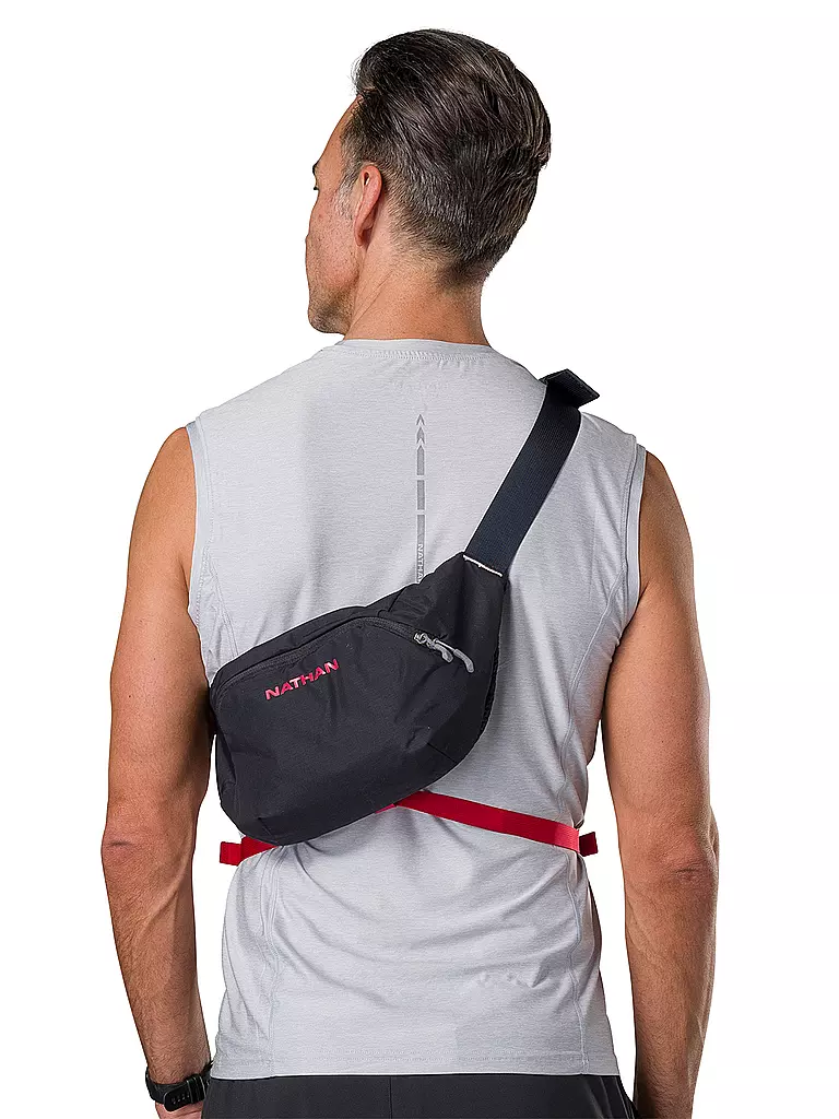 NATHAN | Riñonera de running Limitless Run Sling 2L | Negro