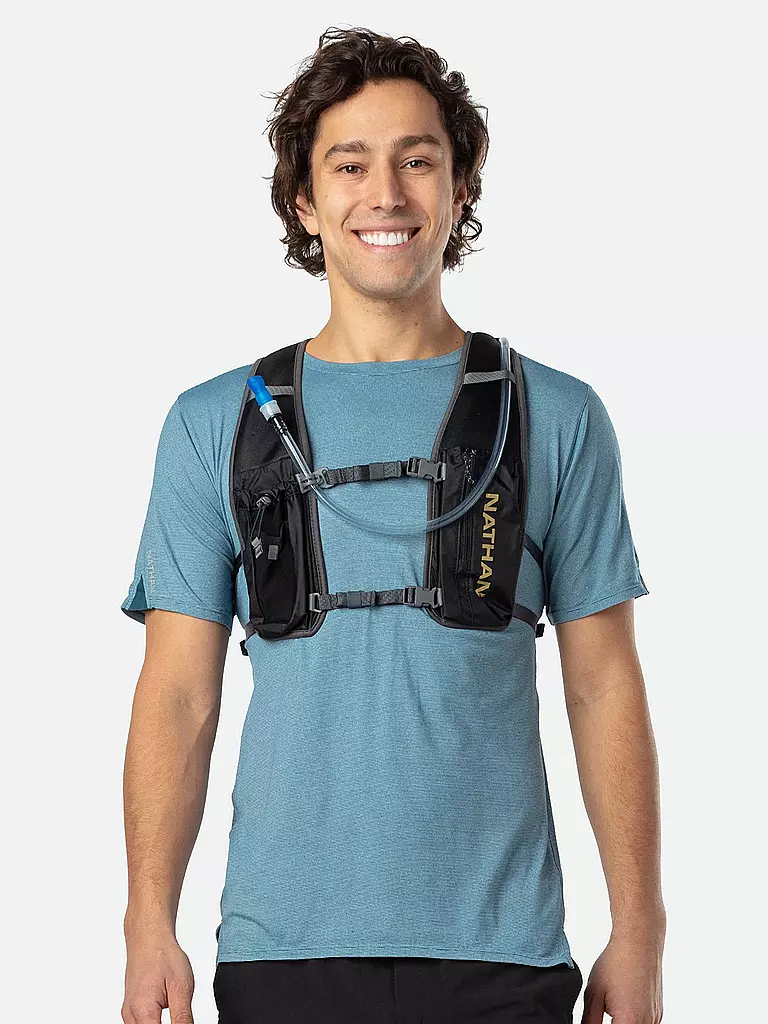 NATHAN | Trinkrucksack Quickstart 4L inkl. 1,5L Blase | Negro