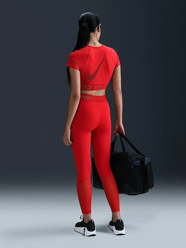 NIKE | Camiseta de fitness corta Pro para mujer |