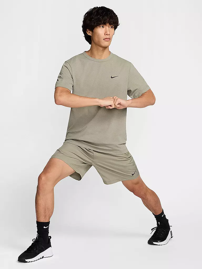 NIKE | Camiseta de fitness para hombre Dri-FIT UV Hyverse | Oliva
