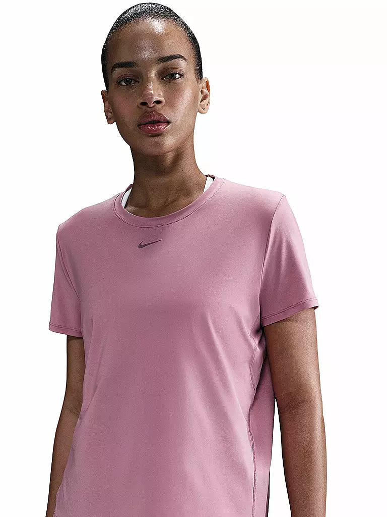 NIKE | Camiseta de fitness para mujer One Classic Dri-FIT | 