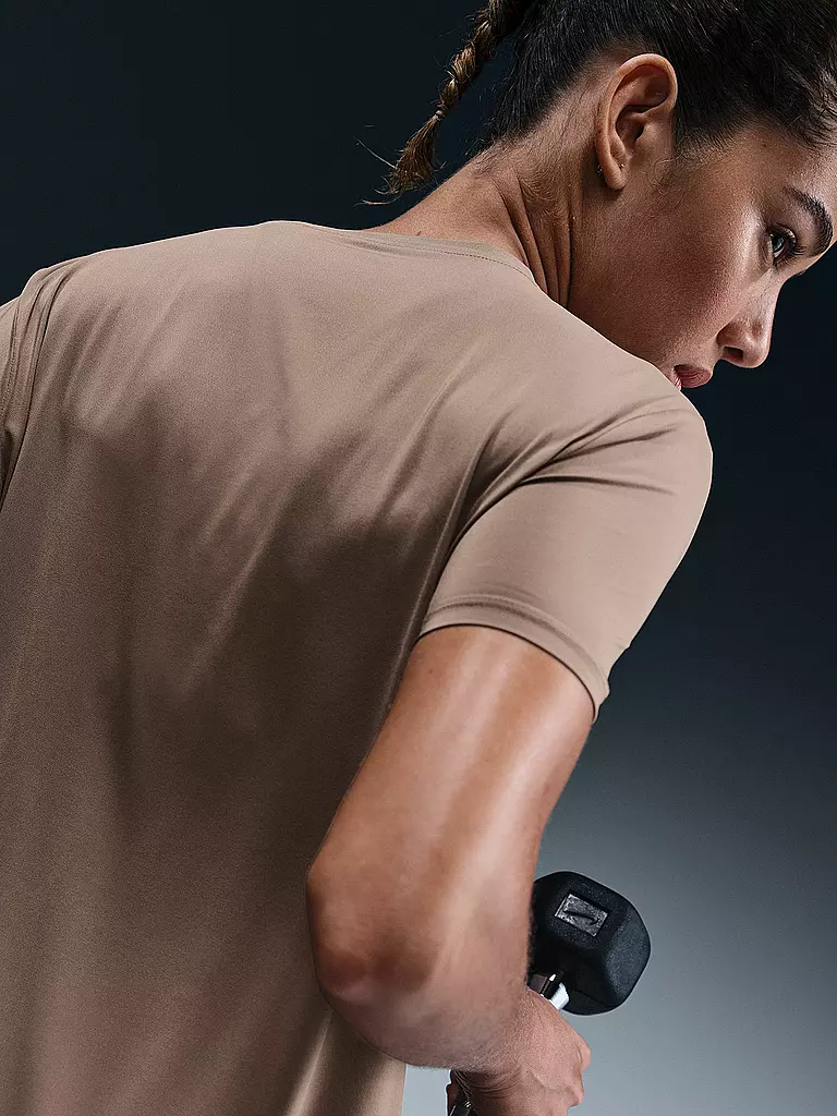 NIKE | Camiseta de fitness para mujer One Classic Dri-FIT | Marrón