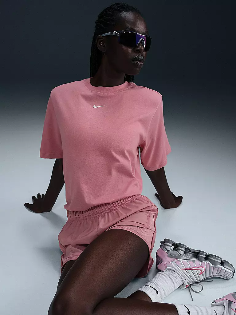 NIKE | Camiseta de mujer NSW Essential |