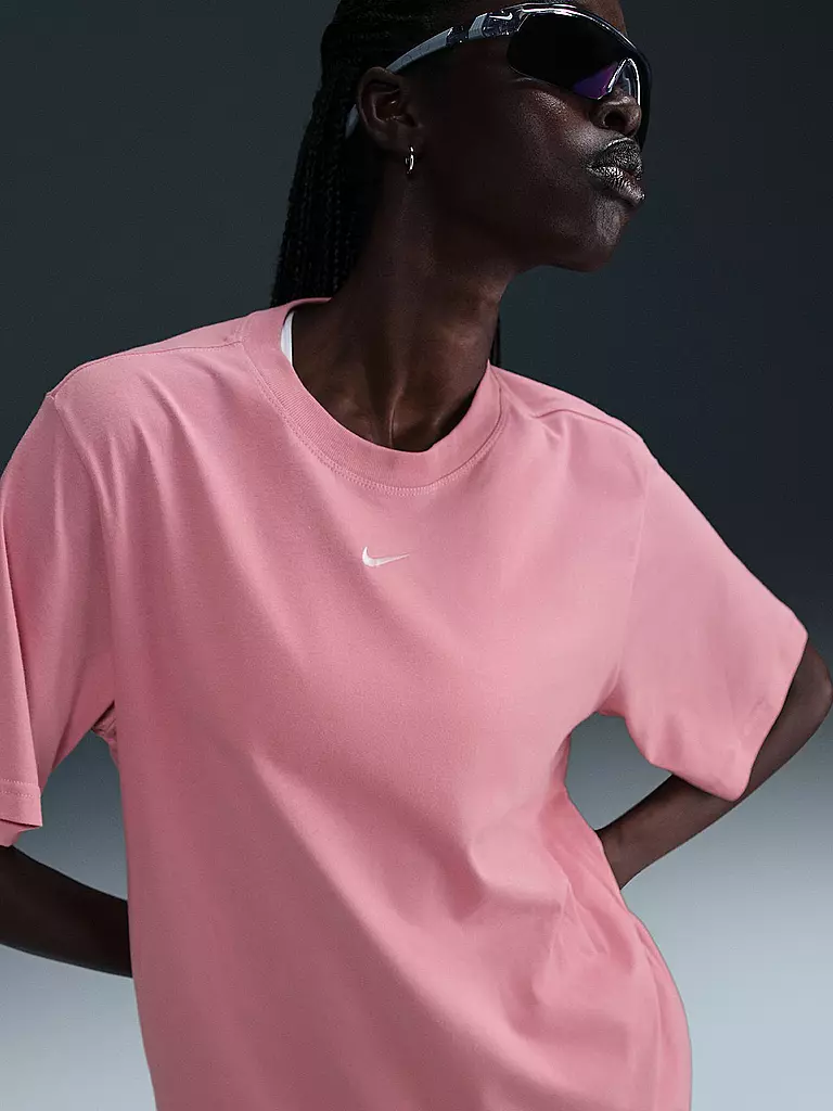 NIKE | Camiseta de mujer NSW Essential |
