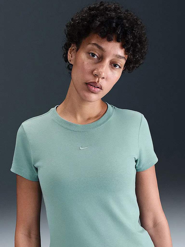 NIKE | Camiseta de mujer Sportswear Chill Knit |
