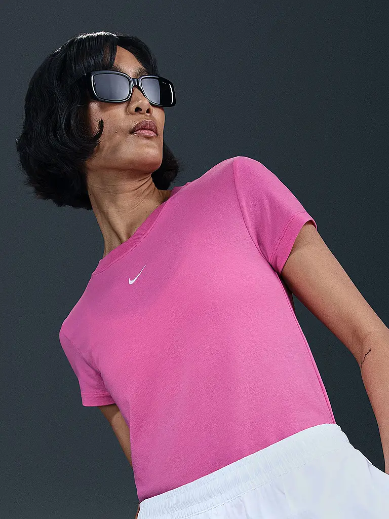 NIKE | Camiseta de mujer Sportswear Chill Knit | Baya