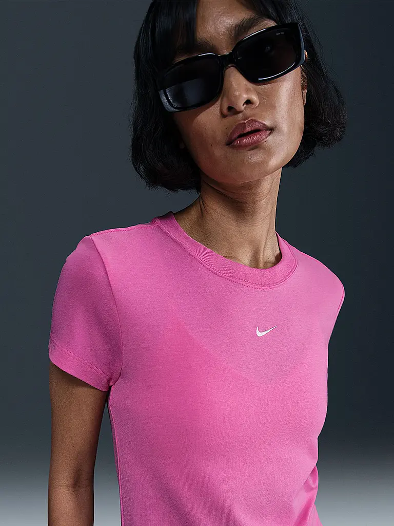 NIKE | Camiseta de mujer Sportswear Chill Knit | Baya