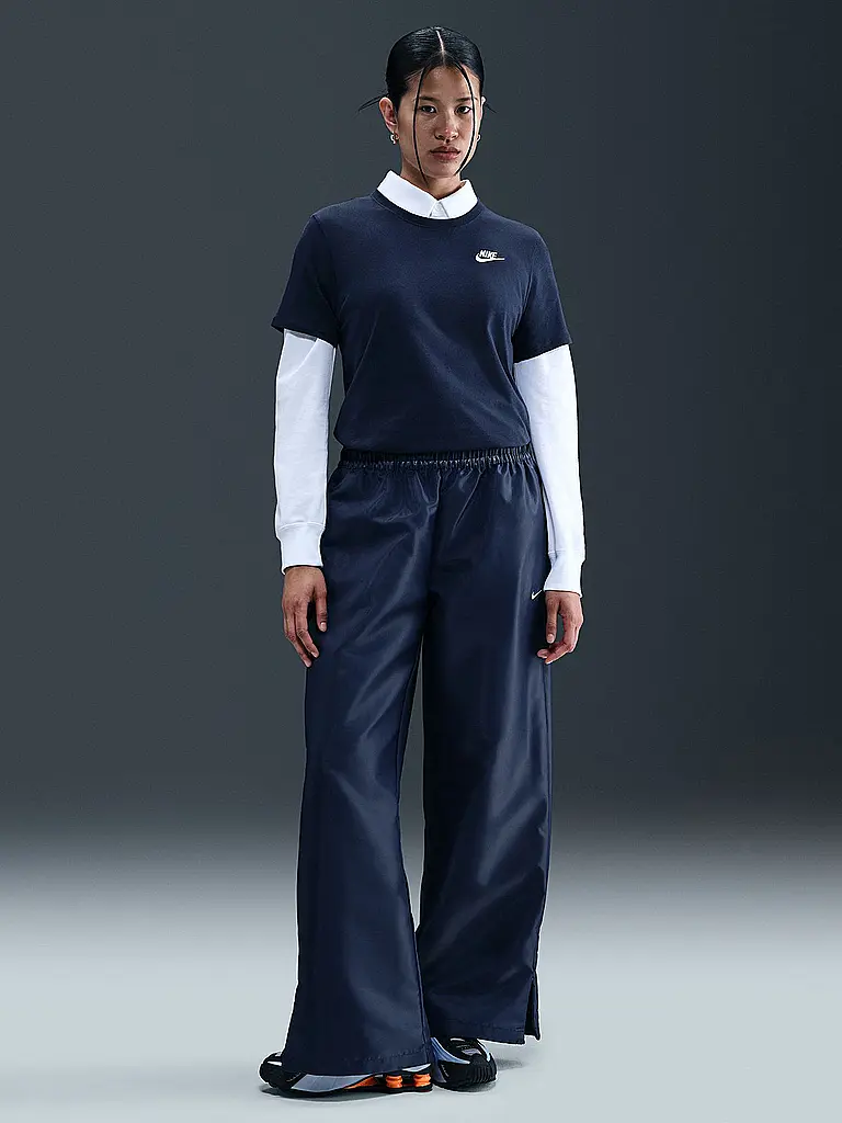 NIKE | Camiseta de mujer Sportswear Club Essentials | Azul oscuro