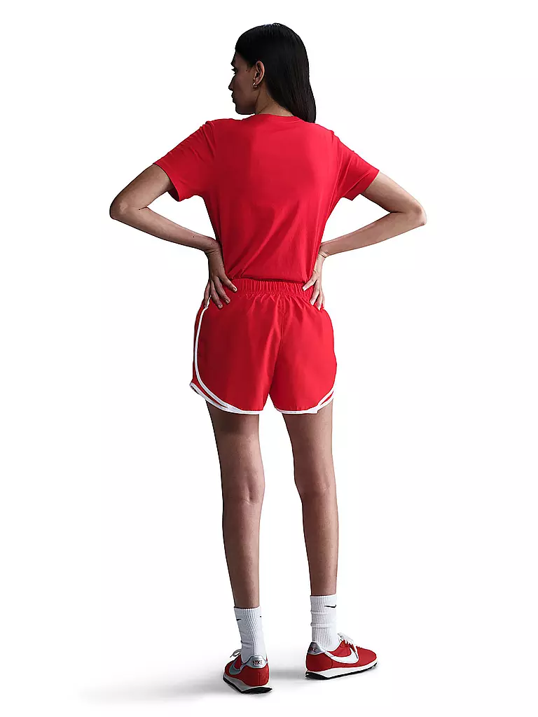 NIKE | Camiseta de mujer Sportswear Club Essentials | Rojo