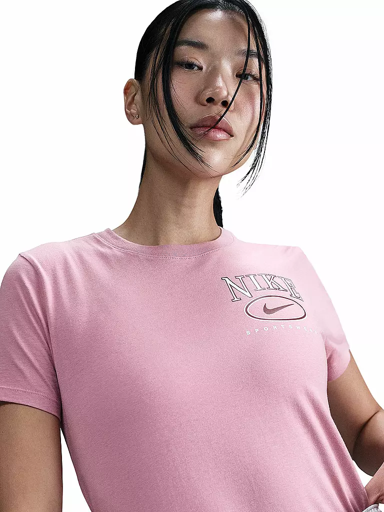 NIKE | Camiseta de mujer Sportswear Club | Rosa