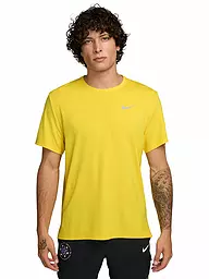 NIKE | Camiseta de running para hombre Dri-FIT UV Miler | Amarillo