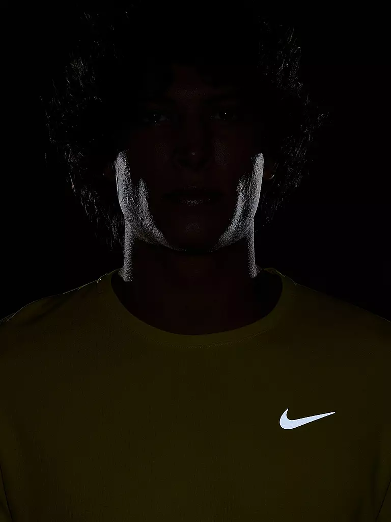 NIKE | Camiseta de running para hombre Dri-FIT UV Miler |