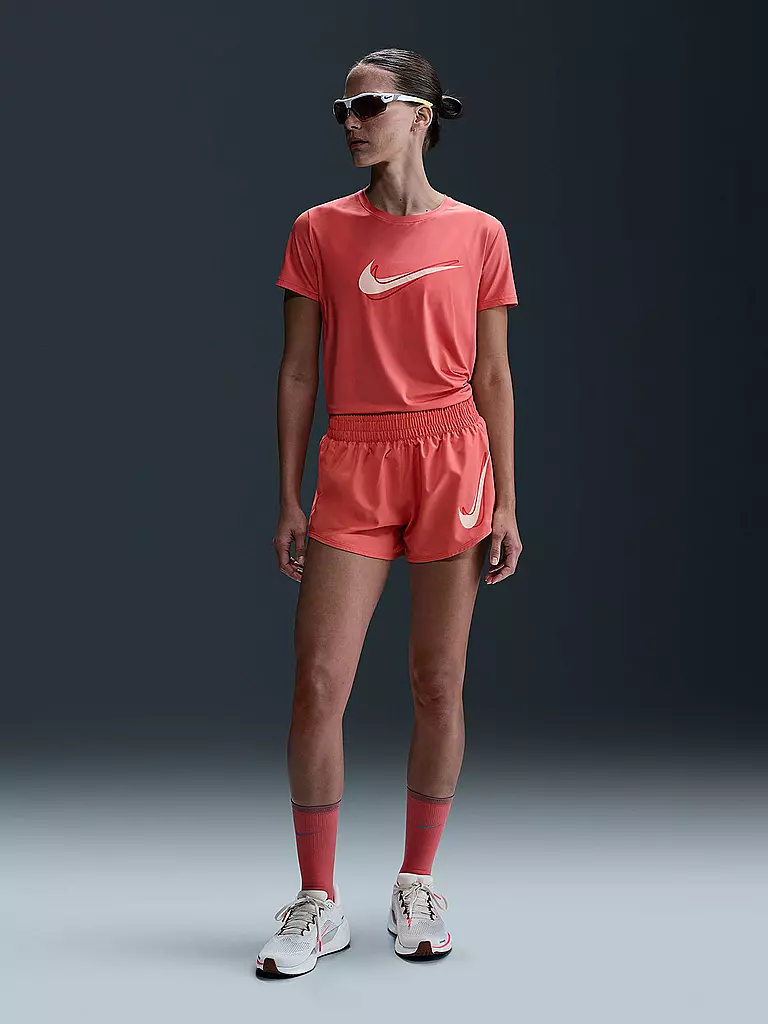 NIKE | Camiseta de running para mujer One Swoosh | Coral